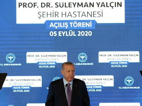 “Artan vaka ve yoğun bakım sayısına rağmen, sağlık sistemimiz dimdik ayaktadır”