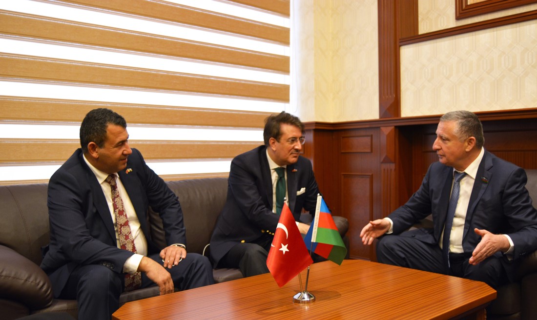 TBMM Milletvekilleri AYDEMİR ve KARADAĞ, AZERBAYCAN Milletvekili MEMMEDOV’un misafiri oldu