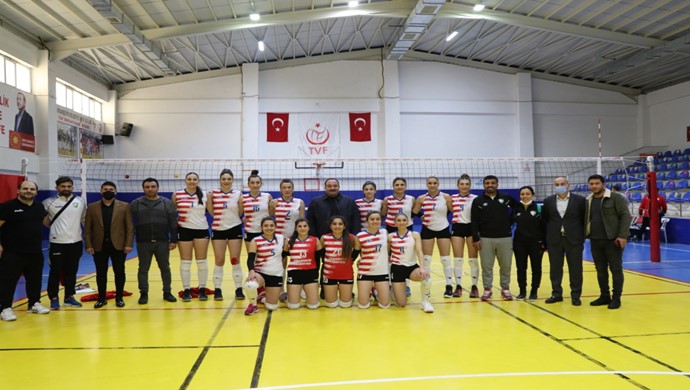 Viranşehir Kadın Voleybol Takımı, Adana İmamoğlu Belediyesini 3-1 mağlup etti