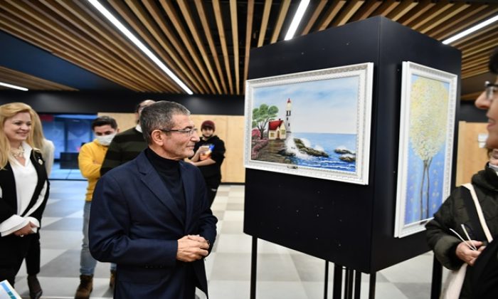 Renklerin Sesi’ sergisine ev sahipliği yaptı