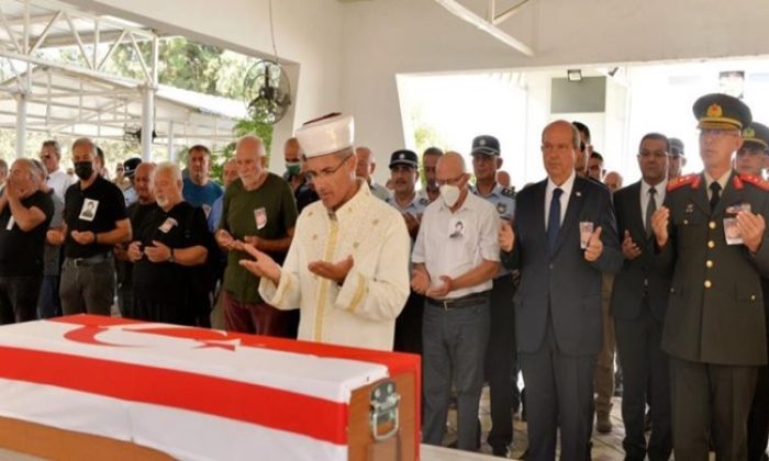 Cumhurbaşkanı Ersin Tatar, şehit İbrahim Mehmet Goççino Gürsoy’un defin törenine katıldı