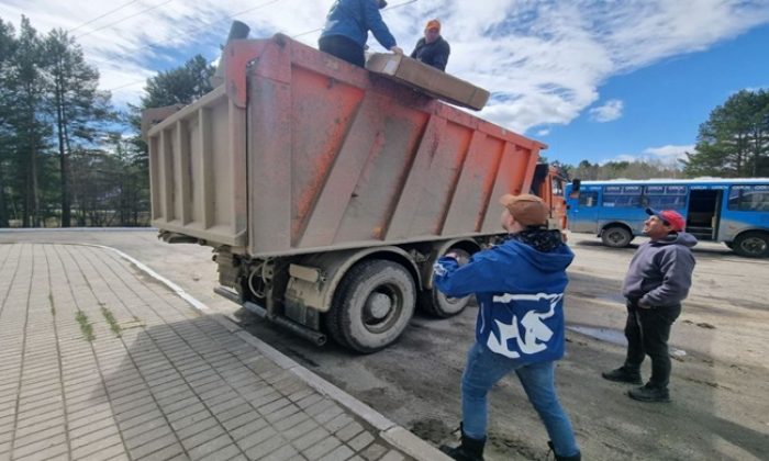 Birleşik Rusya, Omsk bölgesinin selden etkilenen sakinlerine yardım sağlıyor