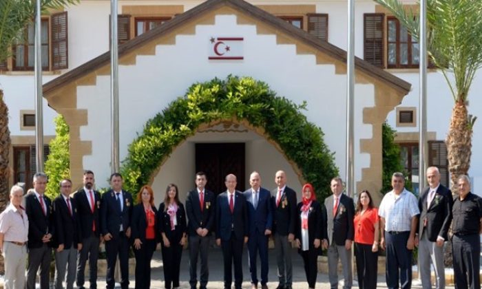 Cumhurbaşkanı Ersin Tatar, Türkiye Harp Malulü Gaziler Şehit Dul ve Yetimler Derneği heyetini kabul etti