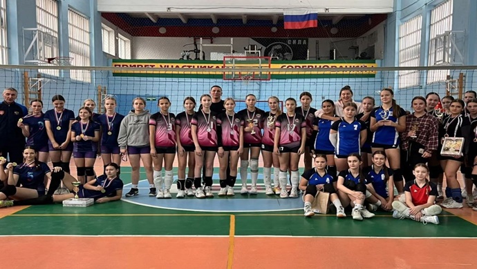 Birleşik Rusya, Primorsky Krayı’nda düzenlenen voleybol turnuvasına destek verdi