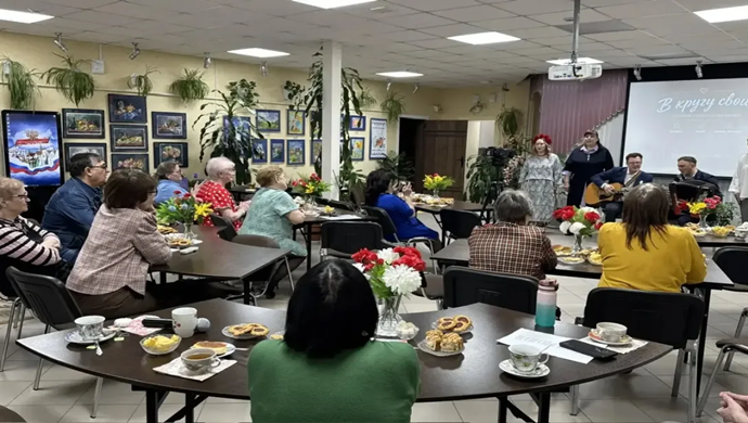 Birleşik Rusya, Khanymey köyü (Yamalo-Nenets Özerk Okrugu) sakinleri için yaratıcı bir akşam etkinliği düzenledi